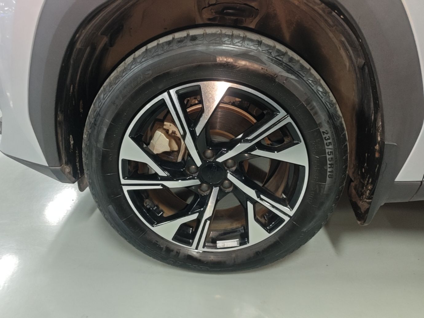 Geely Auto FX11 2024 1.5TD DCT Dragon Edition — снимка 10