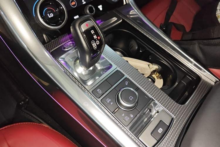 Used Land Rover Range Sport 2018 3.0 SC V6 HSE DYNAMIC Gear Lever