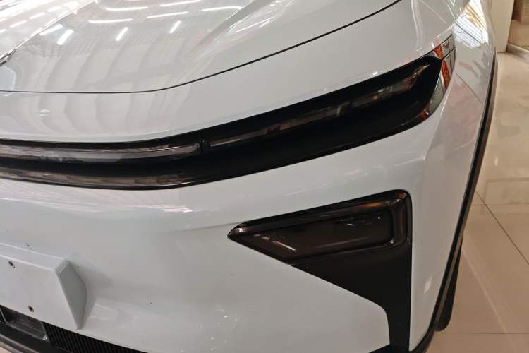 Used Livan 7 2023 605 km ZHU FENG Left Front Headlight