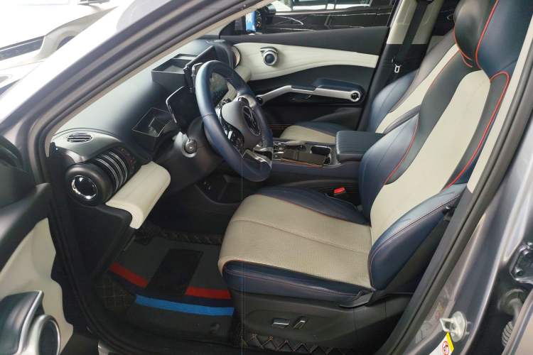 Used BYD Yuan PLUS 2022 510 km Flagship Version Left Front Seat