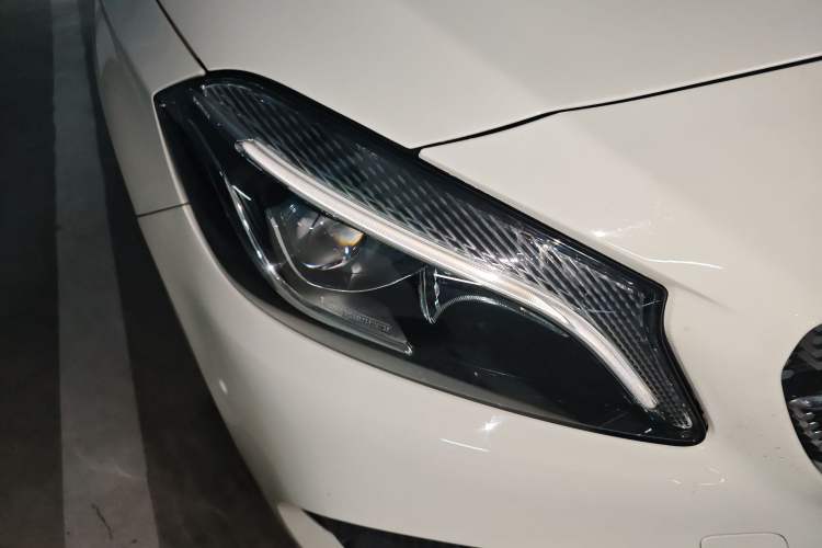 Used Mercedes-Benz A-Class 2016 A 200 Track Edition Right Front Headlight