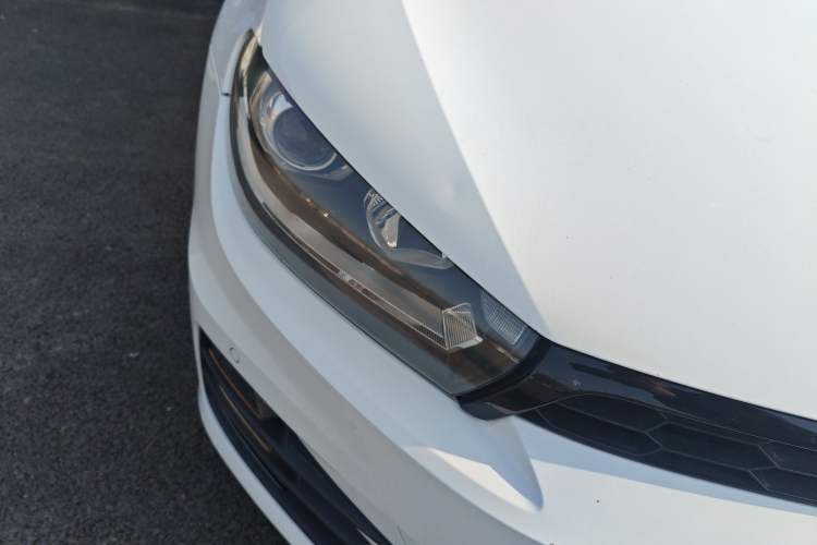 Used Volkswagen Scirocco 2015 1.4TSI Comfort Edition Right Front Headlight