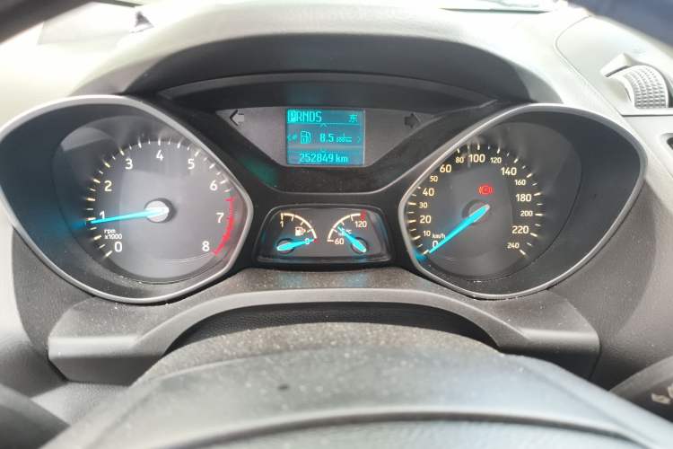 Used Ford Kuga 2018 EcoBoost 180 Two-Wheel-Drive Platinum Edition