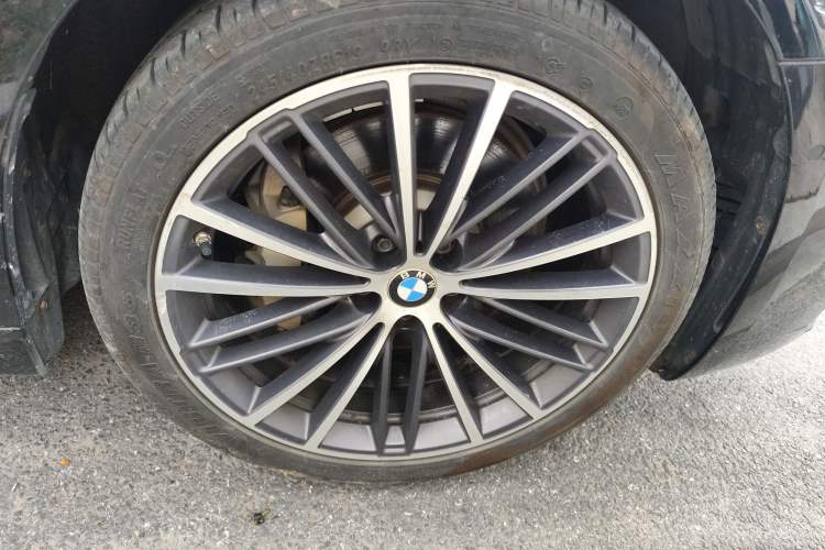 Used BMW 5 Series 2022 530Li Leading Model M Sport Package
