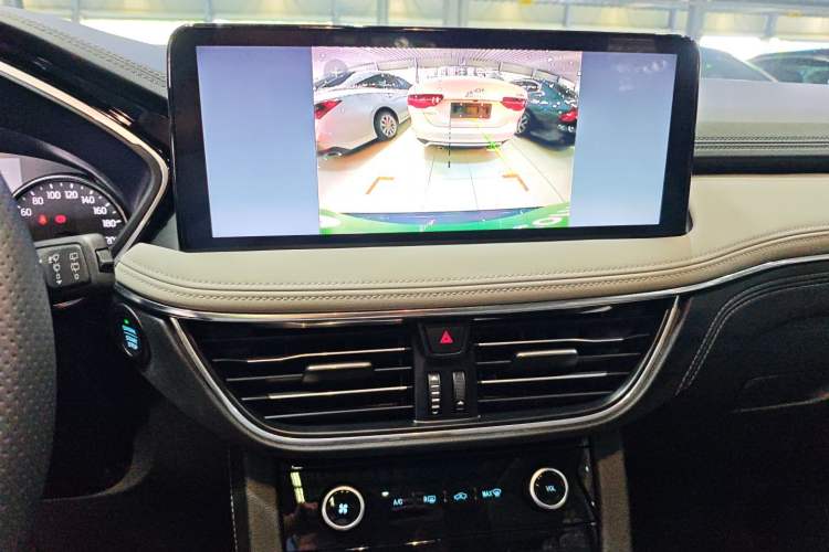 Used Ford Escape 2024 EcoBoost 245 Two-Wheel-Drive Comfort Edition
