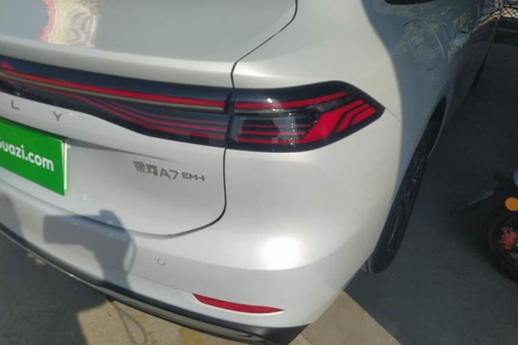 Used Geely Galaxy A7 2025 Model EM-i 70km Luxury Edition
