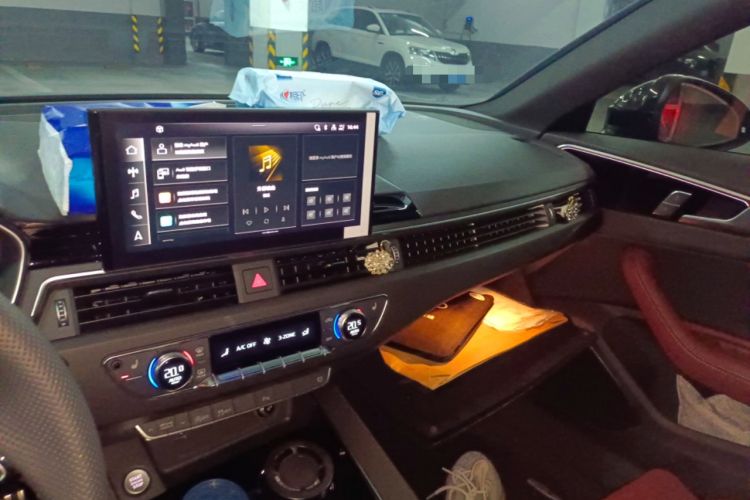 Used Audi A4L 2024 40 TFSI Luxury Dynamic Edition Audio And AC Panel