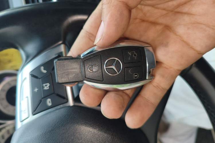 Used Mercedes-Benz C-Class 2011 C 200 CGI Fashion Model