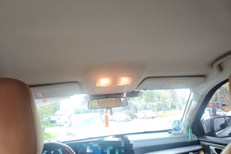 Used CHANGAN Lantop 2023 2.0T Automatic All-Wheel Drive Gasoline Flagship Standard Cab
