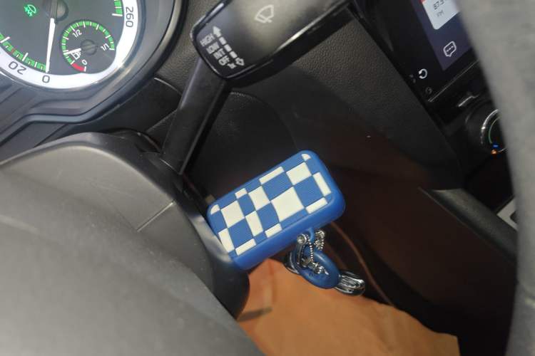 Used Skoda Octavia 2019 TSI280 DSG SmartDrive Luxury Edition China VI Vehicle Key