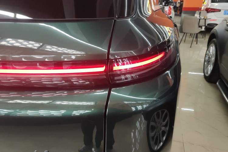 Used Li Auto L8 2023 Pro Model