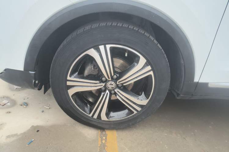 Used MG ZS 2020 180 DVVT Automatic Plus L2+ Left Front Wheel Hub