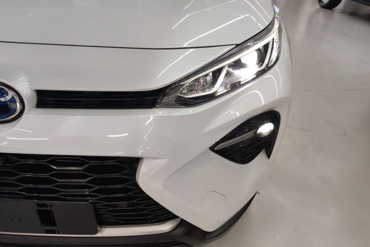 Used Toyota Wildlander 2023 Dual-Motor 2.5L E-CVT Four-Wheel Drive Prestige Edition Left Front Headlight