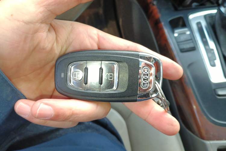 Used Audi A4L 2011 2.0 TFSI Comfort Model