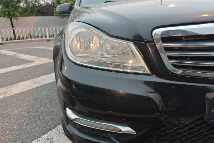 Used Mercedes-Benz C-Class 2013 C 260 Elegant Grand Edition Right Front Headlight