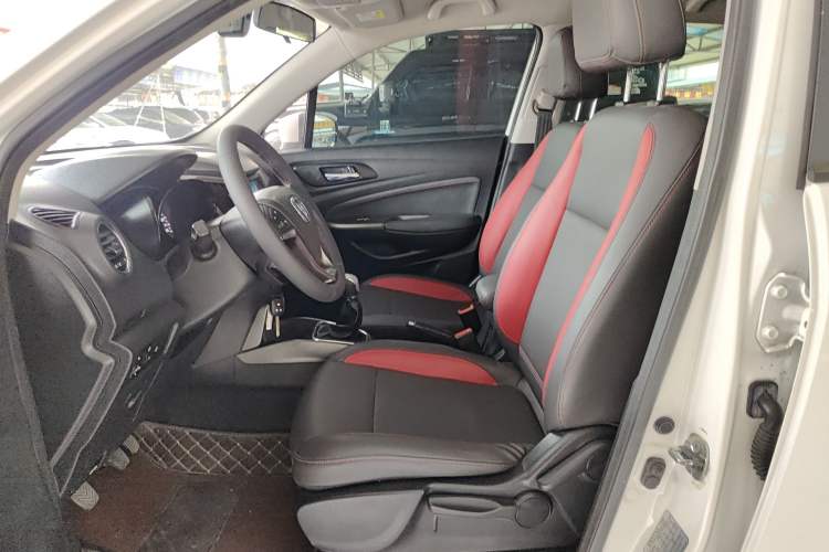 Used CHANGAN CS15 2016 1.5L Manual Luxury Edition Left Front Seat