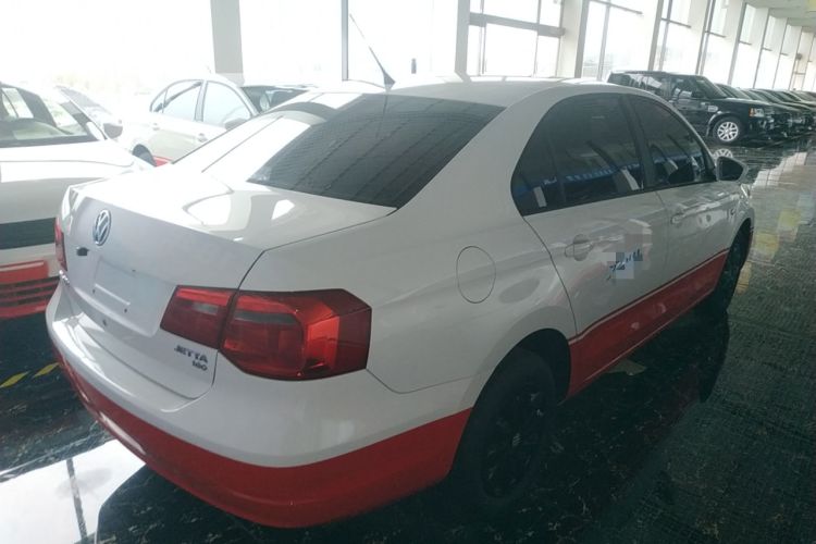 Used Volkswagen Jetta 2015 1.6L Automatic Fashion Model
