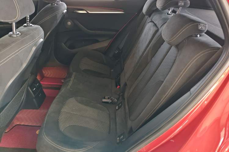 Used BMW X2 2019 sDrive25i Luxury Model with M Off-Road Package China VI Emission Standard