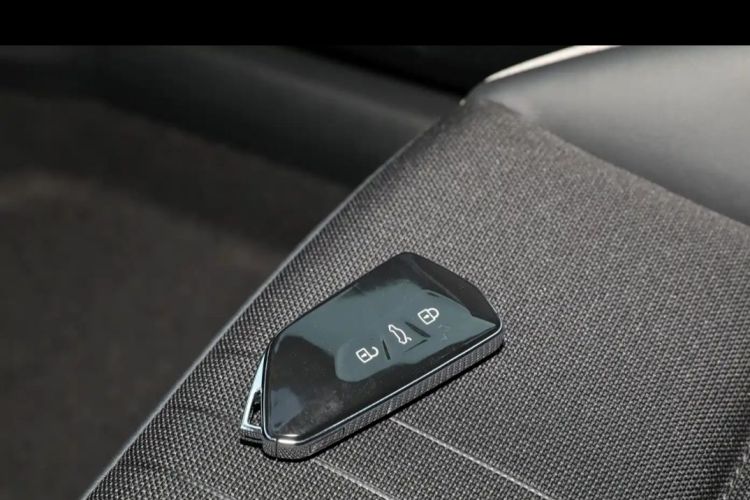 Used Volkswagen Golf 2023 200TSI DSG