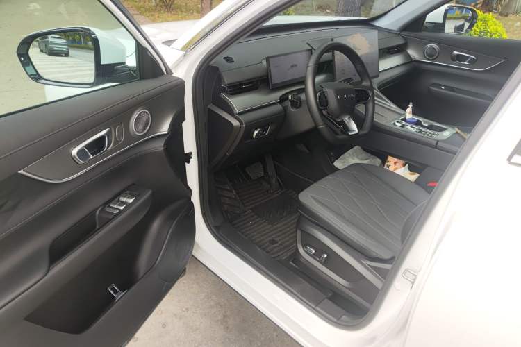 Used Chery Fengyun T8 2025 1.5T 130 km Luxury Edition 5-Seater