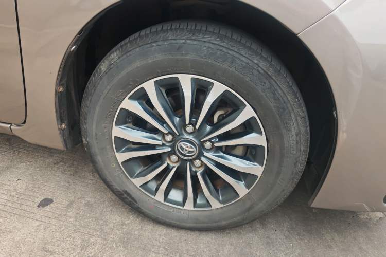 Used Toyota Corolla 2017 Revised Version 1.2T S-CVT GL-i
