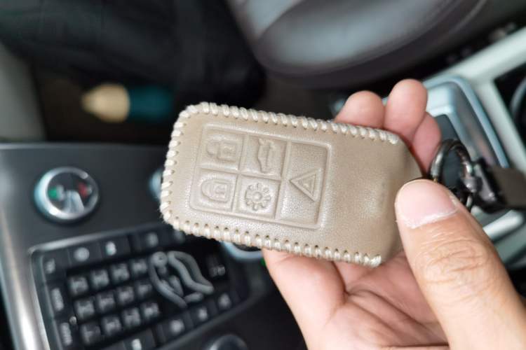 Used Volvo V40 2015 1.6T Zhiyi Edition
