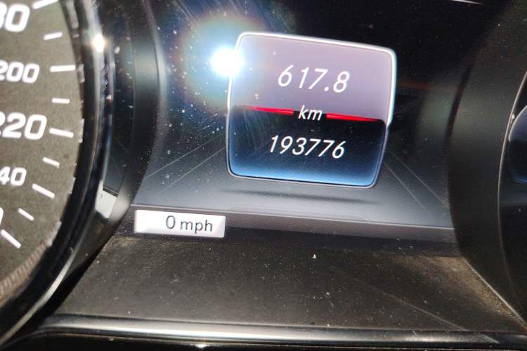 Used Mercedes-Benz E-Class 2017 Facelift E 200 Sport 4MATIC
