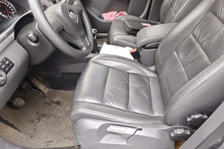 Used Volkswagen Touran 2013 1.4T Manual Comfort Edition 5-Seater Left Front Seat