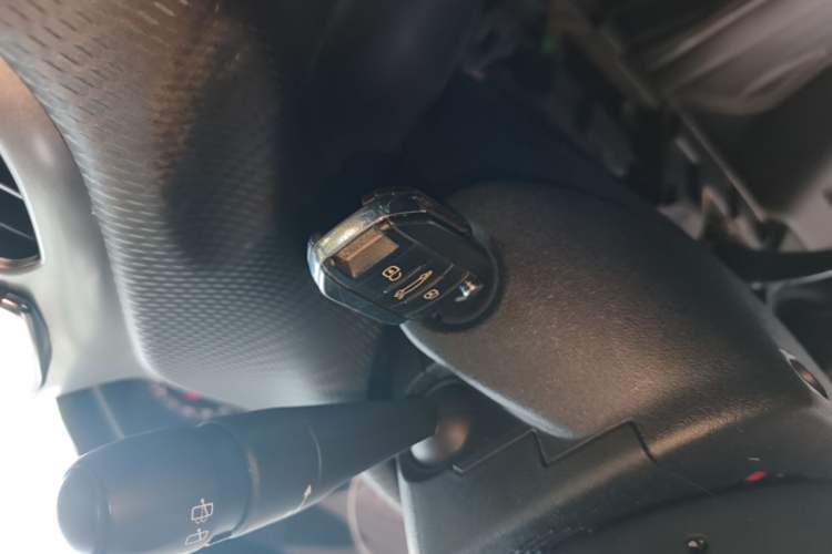 Used Peugeot 2008 2014 1.6L Automatic Fashion Edition
