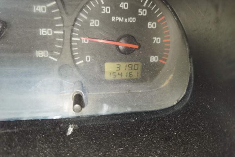 Used Jinbei Hiace 2011 2.0L 5th Generation Kuaiyunwang Standard Version 4G19 Odometer Close Up