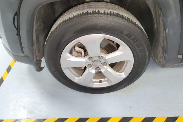 Used Jeep Compass 2017 200T Automatic Enjoyment Version
