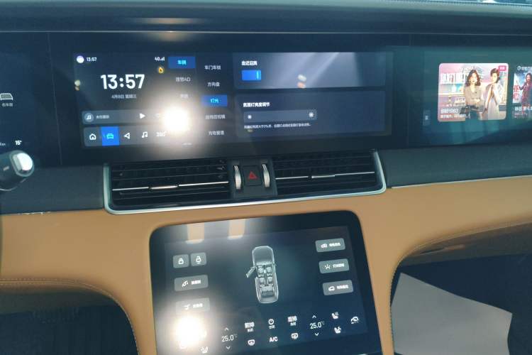 Used Li Auto ONE 2021 Extended-Range 6-Seater Version Audio And AC Panel