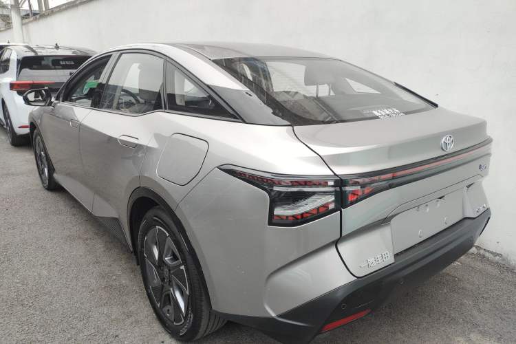 Used Toyota bZ3 2024 517 km Elite PRO