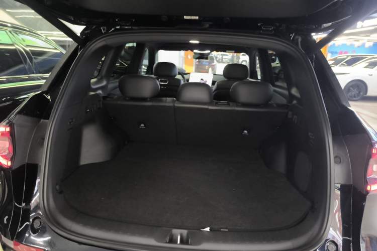 Used CHANGAN NEVO Q07 2025 215 Prestige Edition Trunk