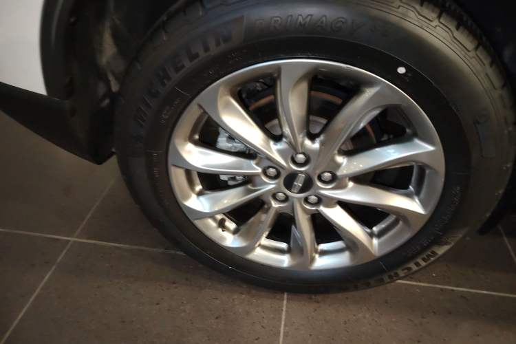 Used Lincoln Corsair 2021 2.0T Two-Wheel Drive Deluxe Edition