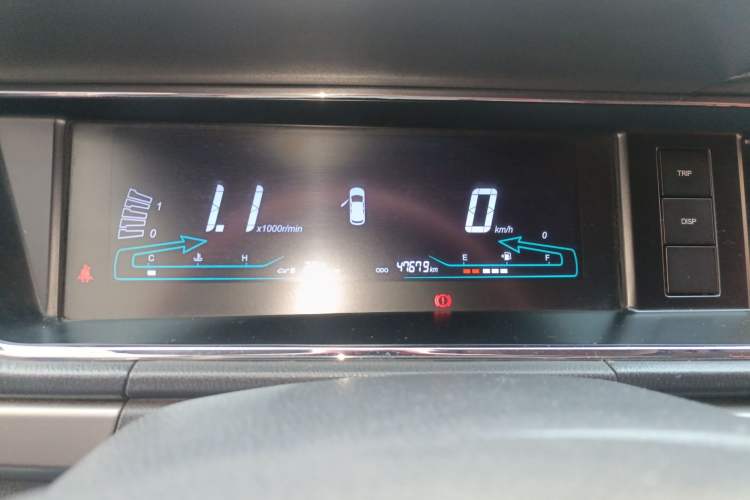 Used CHANGAN KAICHENG Oushang A600 2017 1.5L Manual Standard Edition Odometer Close Up