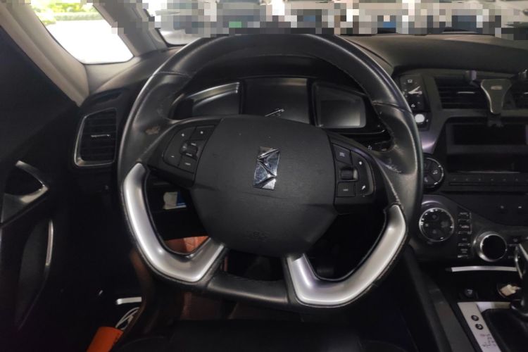 Used DS 5 2015 1.6T Elegant Edition THP160
