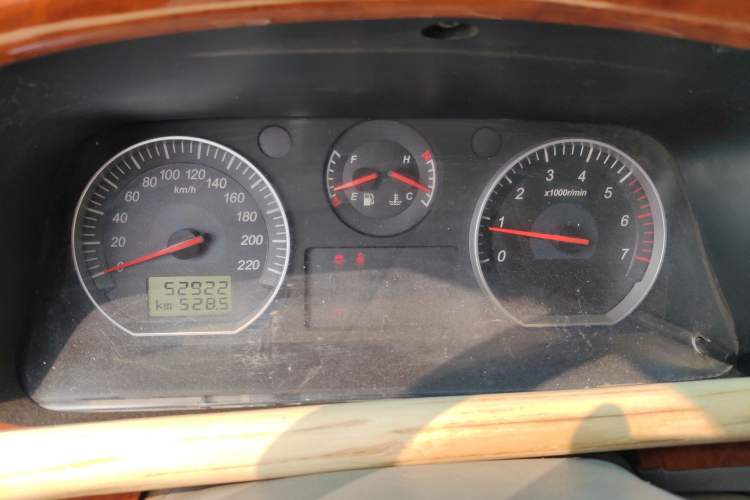 Used Foton MP-X E 2014 2.4L Wealth Express Comfort Edition 4G69