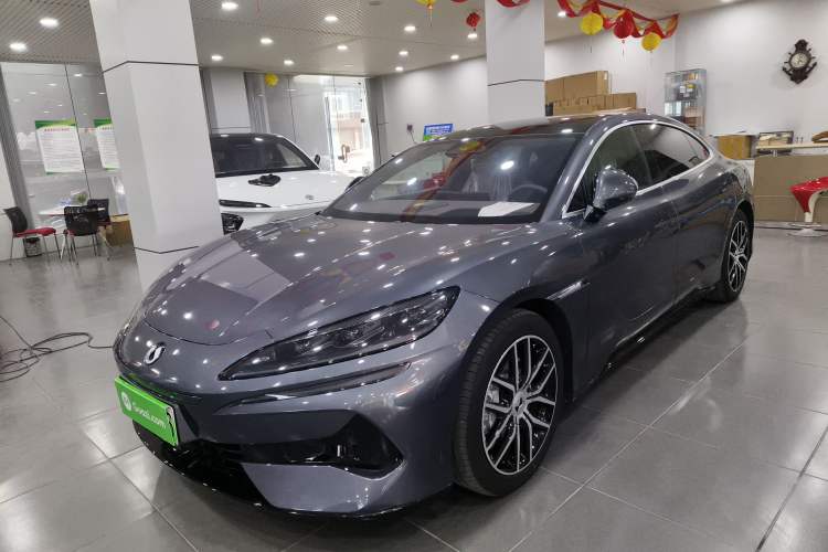 Used Denza Z9 2024 1100 km Four-Wheel Drive Max Version