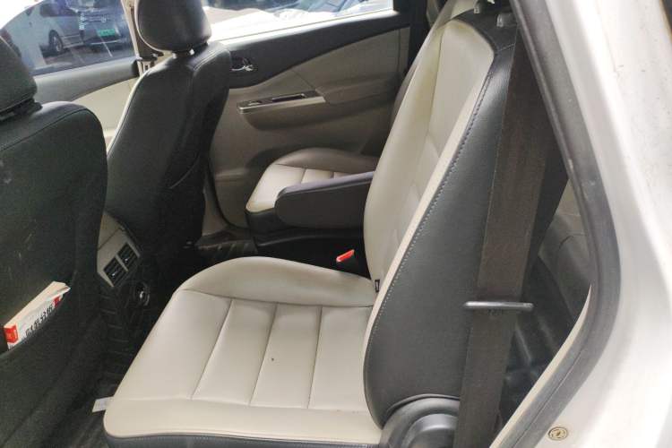 Used FORTHING S500 2016 1.6L Manual Luxury Model
