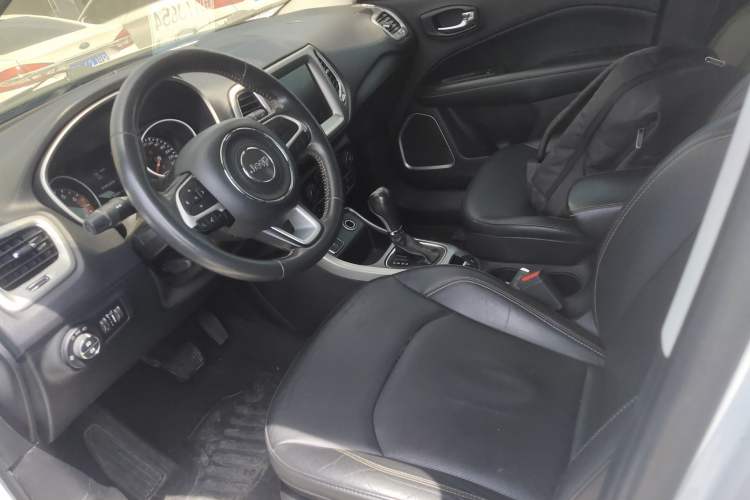 Used Jeep Compass 2017 200T Automatic Family Edition