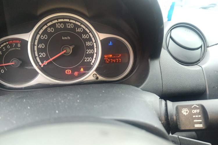 Used Mazda 2 2011 XuanDong 1.5L Manual Fashion Edition
