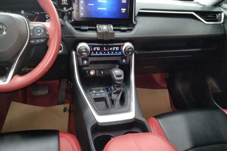 Used Toyota RAV4 2022 2.0L CVT Two-Wheel Drive Fashion Edition