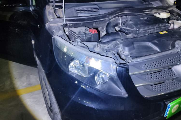 Used Mercedes-Benz Vito 2018 2.0T Elite Version 7 Seats China VI Emission Standard
