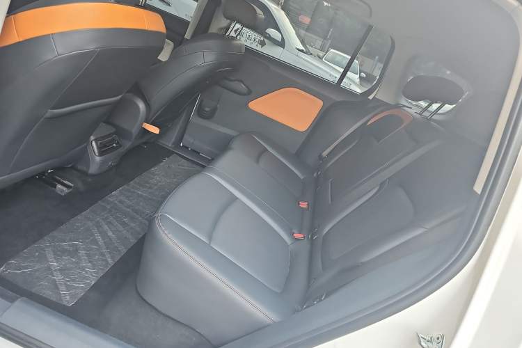 Used Bestune NAT 2023 PRO Comfortable Travel Battery-Swap Version 401km Interior 4