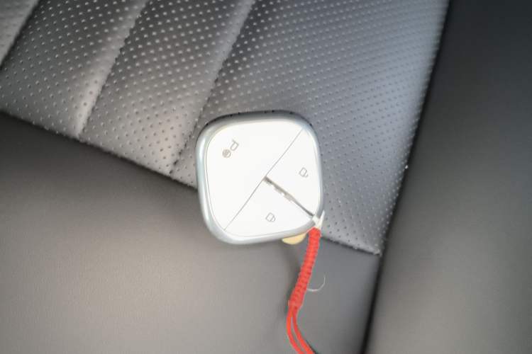 Used Baojun Enjoy 2025 All-Electric 600km Luxury Edition
