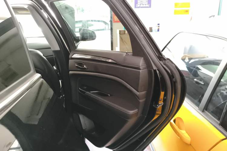 Used Cadillac SRX 2015 3.0L Comfort Version