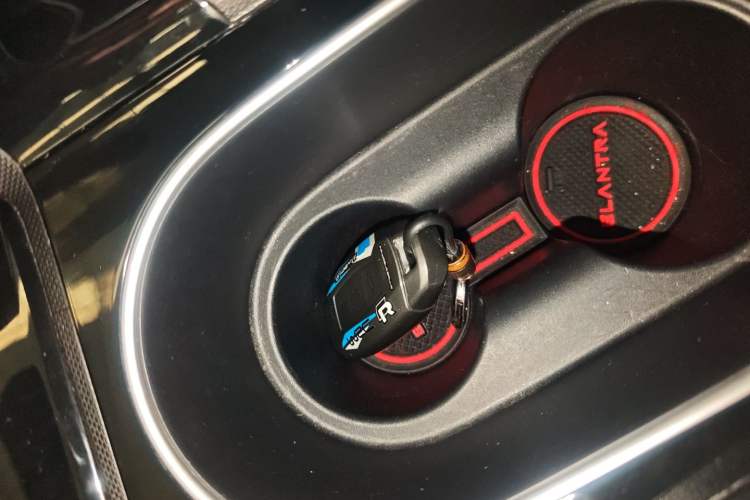 Used Hyundai Elantra 2021 1.5L CVT GLX Elite Edition Vehicle Key