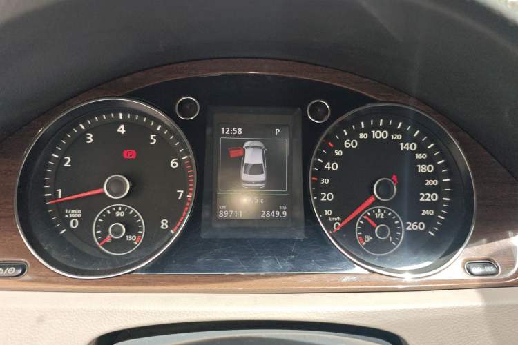 Used Volkswagen Magotan 2015 2.0 TSI Prestige Model Instrument Cluster