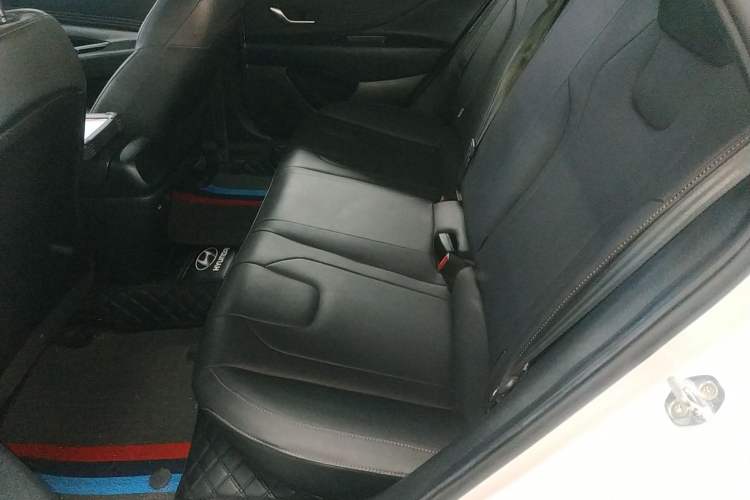 Used Hyundai Elantra 2021 1.5L CVT GLX Elite Edition Left Rear Seat